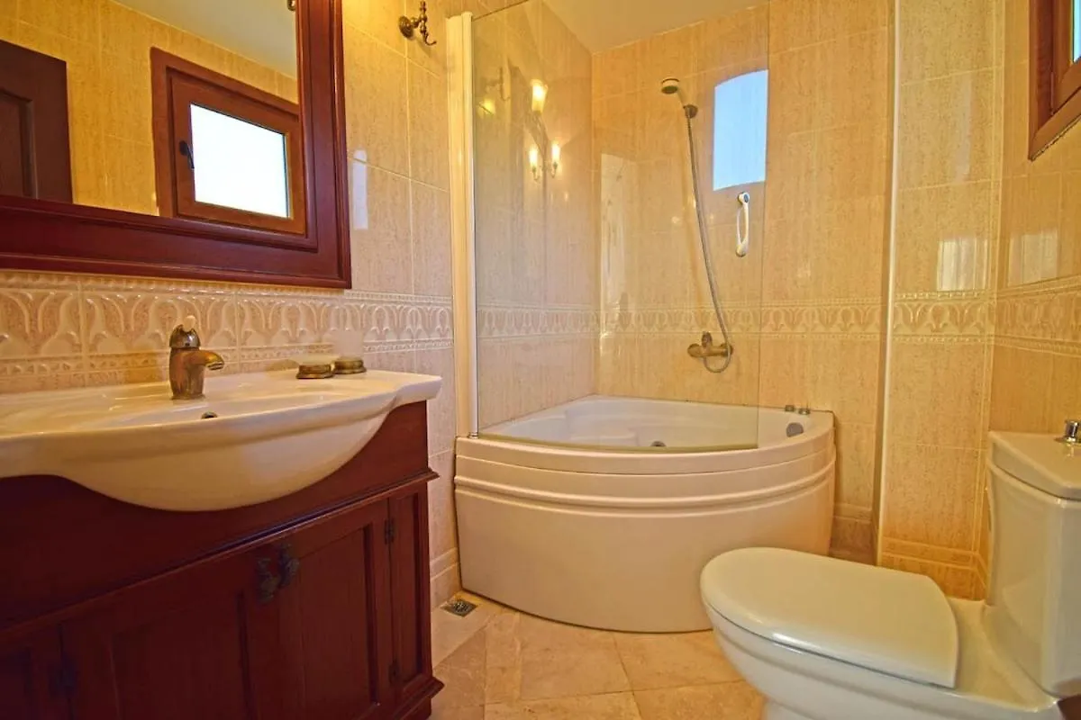 Villa Fethiye Oeluedeniz Luxurlifevillas 9